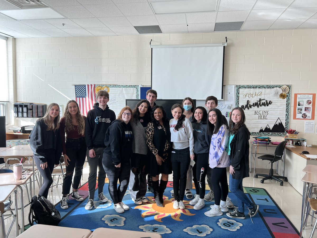 Laurie Foss tweet media