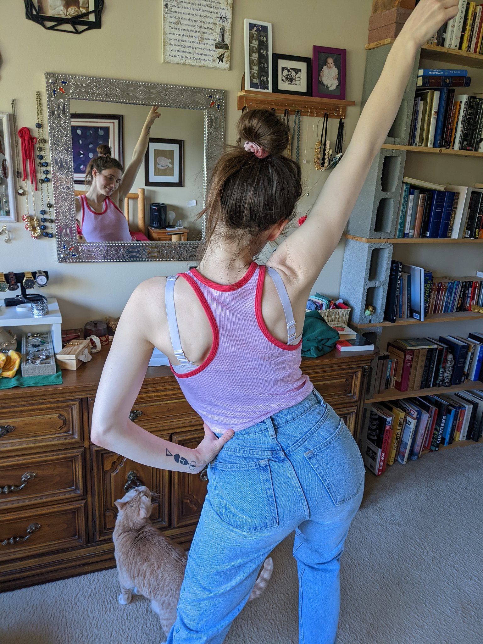Amanda Knox on X: "O frabjous day! Callooh! Callay! I chortled...finally  fitting back into my pre-pregnancy jeans https://t.co/pnLHyEI84b" / X