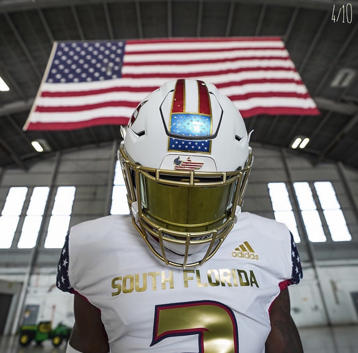 tylersmith4_'s tweet photo. I will be at USF March 24th for an unofficial visit! Thank you @coachmogridge for having me. @SLHSFBNextLevel @Coach_ASuber @BigCountyPreps1 @avillamarzo @PascoCountyFB @Seahawk__Nation @SunlakeFootball @larryblustein https://t.co/TCdrUxlEiu