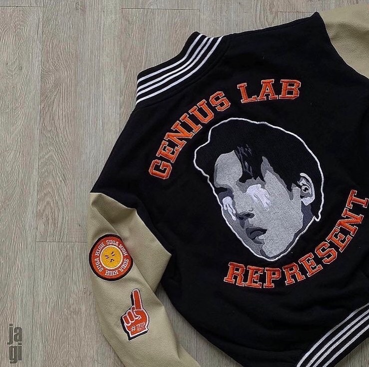 weareboba's tweet photo. 🤟🏽Genius Lab Varsity
↳ In honor of the bday boy today we wanted to introduce the first item for our new line of #BUJackets which will be in collaboration with the talented @jagiyaaz 🤍
•
•
•
#HappyBirthdaySUGA #SUGADAY #minyoongi #sugabts #BTSARMY https://t.co/MVkzrcXNFB