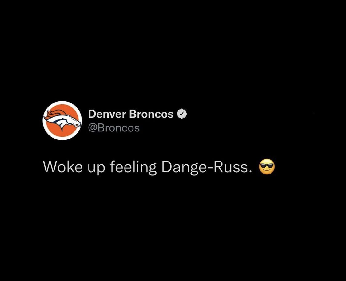mo_joe88's tweet photo. @Broncos @DangeRussWilson that’s right baby!!! https://t.co/Mfd4dED1kd