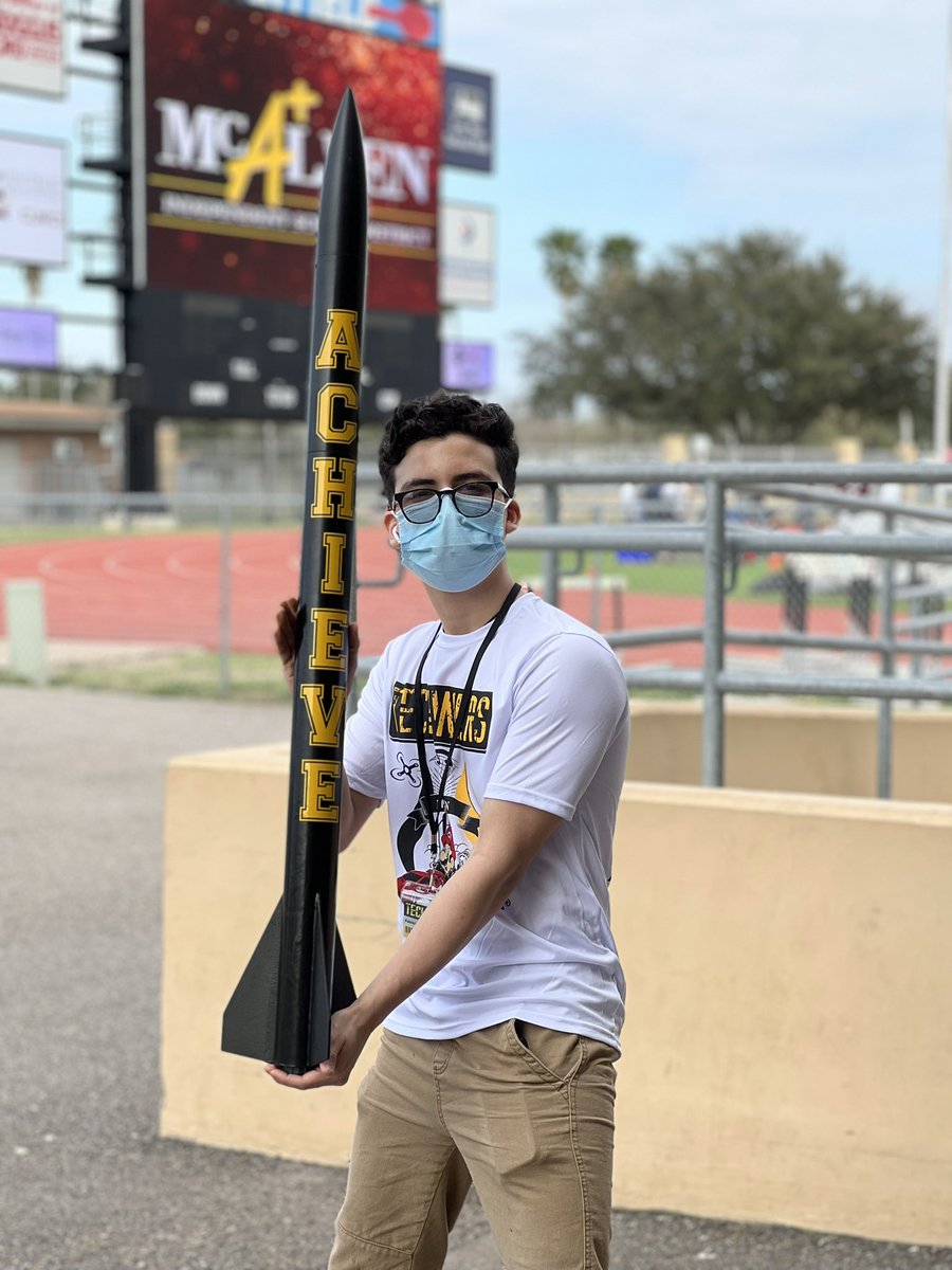 annvega's tweet photo. @ACHIEVE_MISD is ready for the rocket launch ๐ competition #MISDTechWars22 @McAllenISD #McAllenISDTECH https://t.co/H5PpeR5TtD