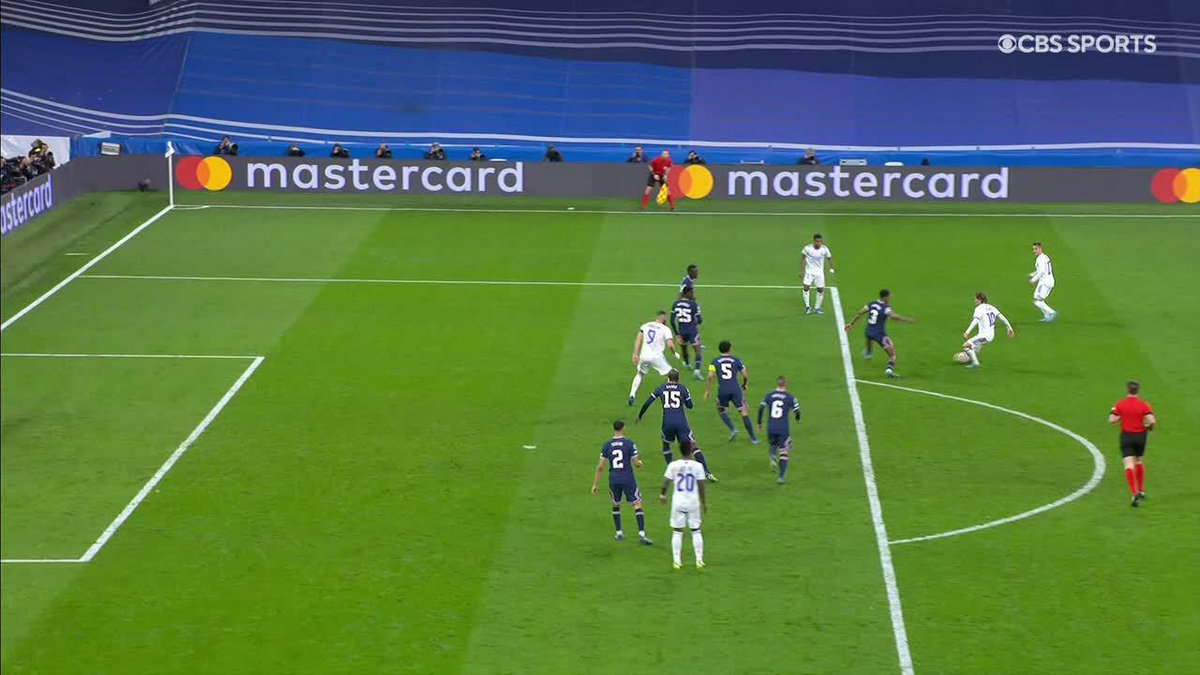 Luka Modric's nutmeg assist for Benzema's equalizer. 🥵