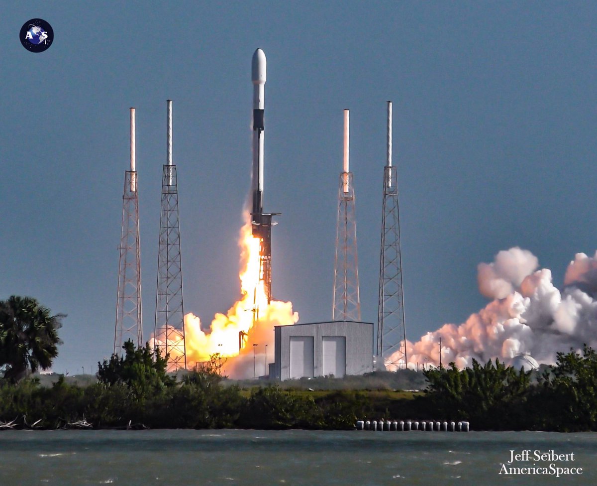jcybert's tweet photo. @AmericaSpace A SpaceX Falcon 9 launches 10th mission in the first 10 weeks of 2022 https://t.co/1MacqNaTfl