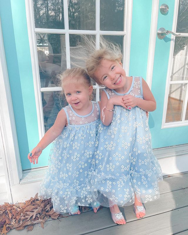 ImMortf_Trwx's tweet photo. ㅤㅤㅤㅤㅤㅤ

ㅤㅤ    Mis dos princesas, las quiero demasiado. ~ https://t.co/ENoFeqdntp