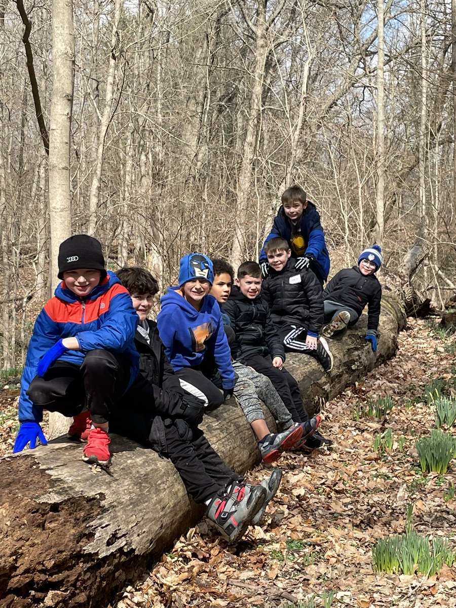 everett_jbc's tweet photo. Had so much fun hiking, learning, and exploring the what’s “beneath our feet” @cincynature @WestCler #MerwinMustangs https://t.co/nve5agrOqQ