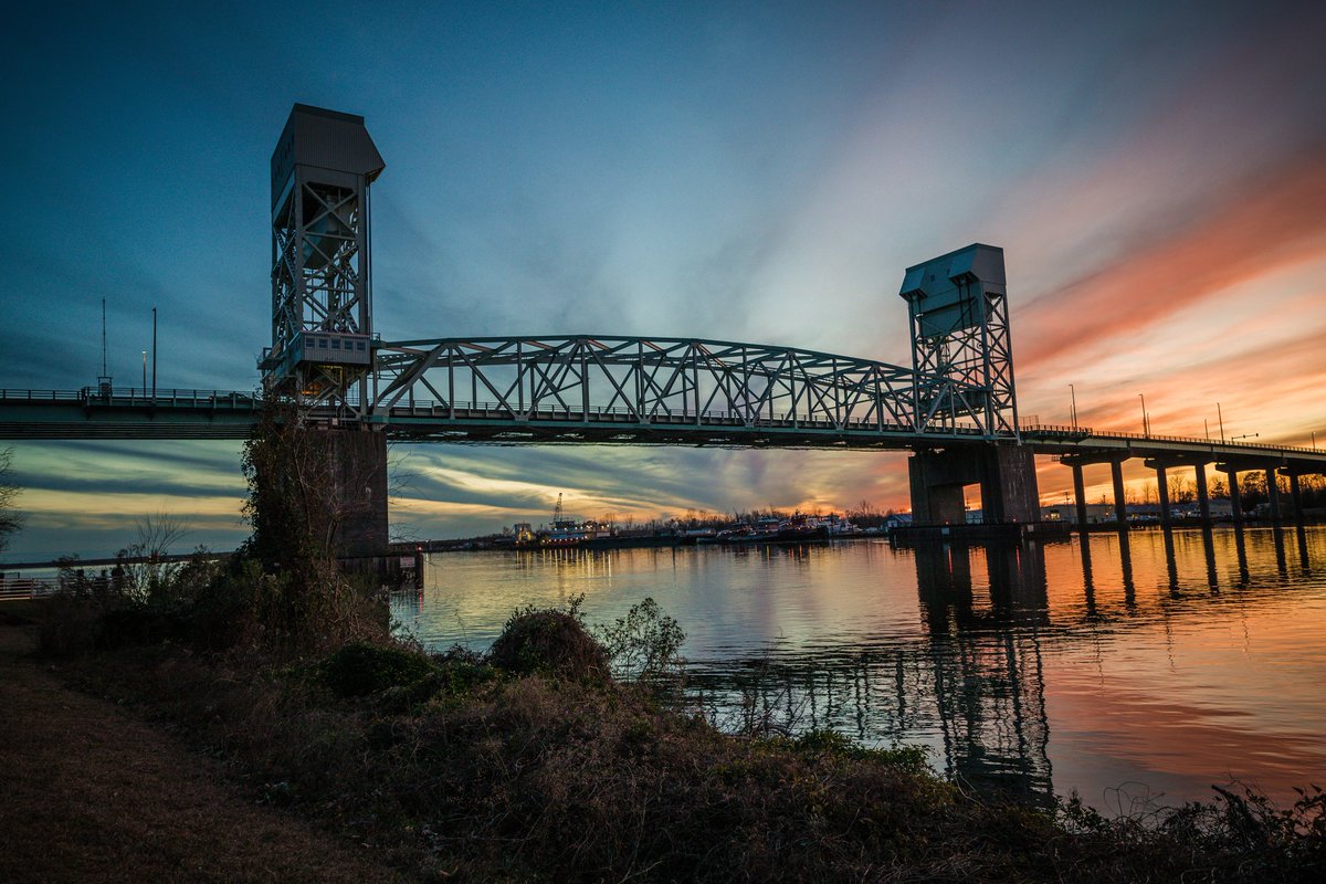 Looking for fun this to do in Wilmington this weekend? 
Check out the Cape Fear Weekend planner here: bit.ly/3sVwK1X