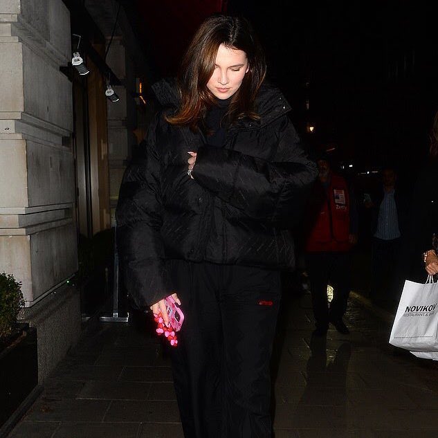 MayaHenryUA's tweet photo. 📸| Maya out in London last night! https://t.co/ipEvnLDOTC