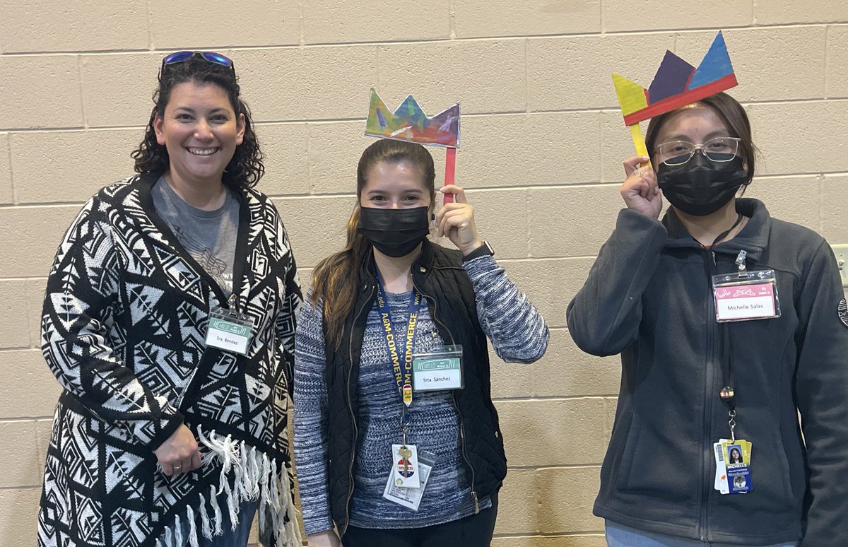 WaxDualLanguage's tweet photo. Grateful to our teachers for all their hard work, but also for the student volunteers! (Most previous DL students themselves)

#RepresentationMatters https://t.co/xVH9a5r7EK