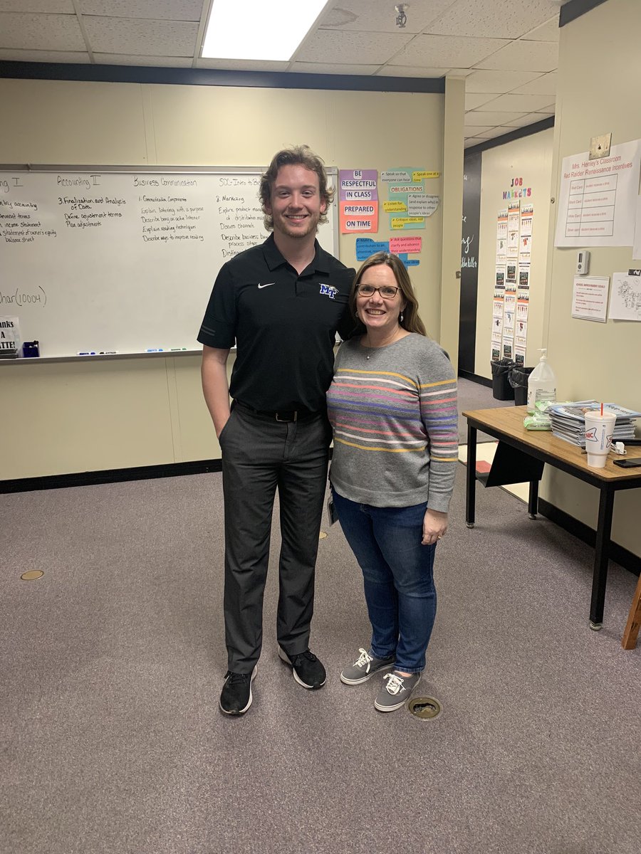 myhenley's tweet photo. Proud moment when alumni gives back by speaking to your classes about opportunities to take advantage of in college. Excellent job today, Weston Hargrove! @iam_wchxiii @MT_Promotions @CCCHSRaiders https://t.co/az5ERSi25i