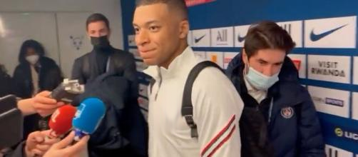 WinamaxSport's tweet photo. - Kylian, la finale de la Ligue des Champions se jouera chez toi dans le 9-3...
- Oui, j'espère que je vais trouver des places. https://t.co/ciKkujRGNF