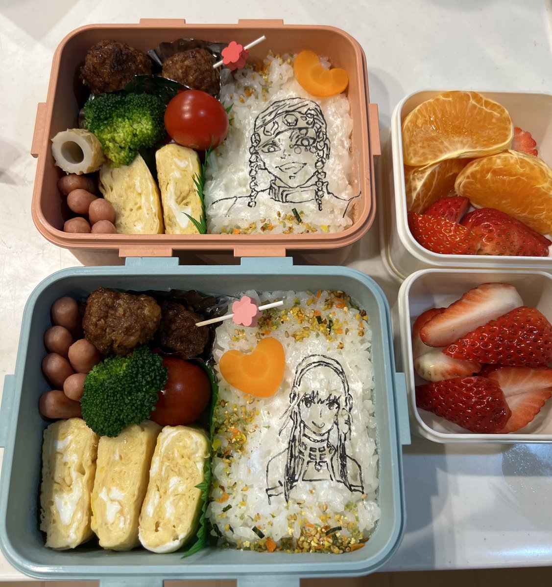 mina211741815's tweet photo. リクエストおかず詰め込んだおべんと、、、、昨夜までなんの準備もしてなくて筆切らしててつまようじでかいた手抜きオブアート、、、色ぬれず足りないド派手感、、、 https://t.co/RLvN9wKK4A