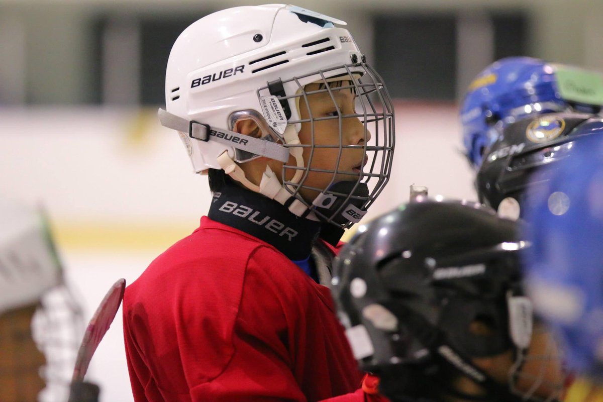 cortis_pic's tweet photo. Little James playing ice hockey 

#JAMES #TraineeA https://t.co/fCCEYR42Vt