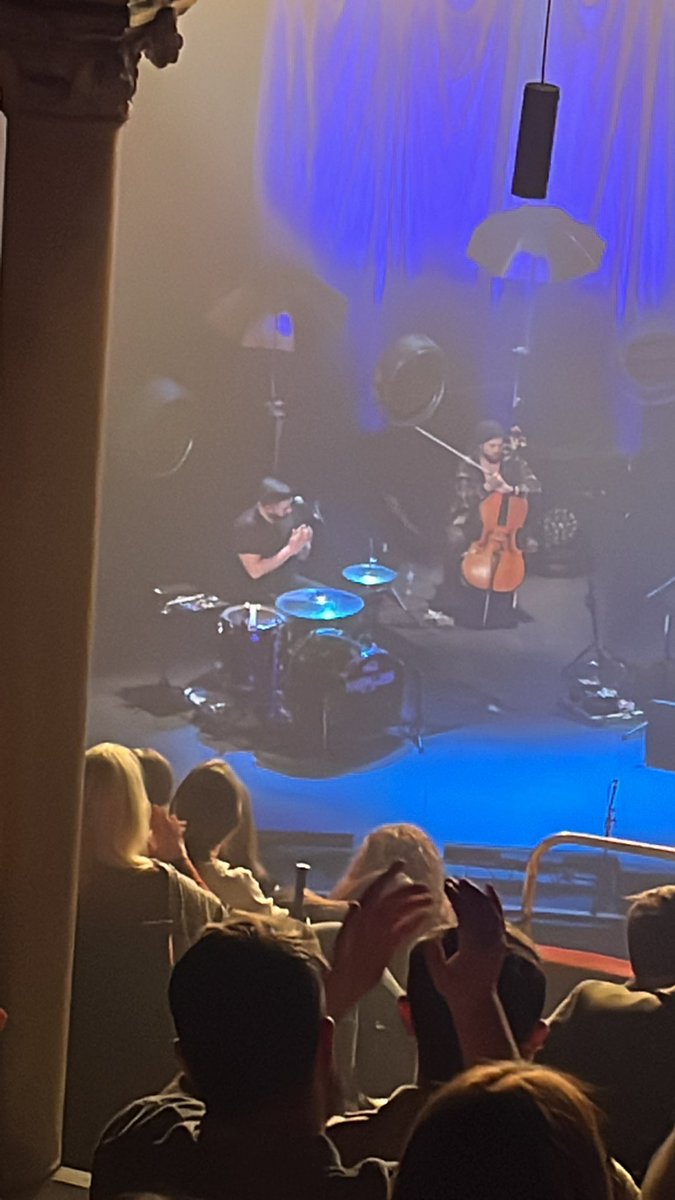 ben_treacy's tweet photo. @PodsDank you’ve ruined me - I’ve spent this entire #Kodaline concert wondering how much this cymbal costs 😂😂😂 https://t.co/DqMwwr2Pyj