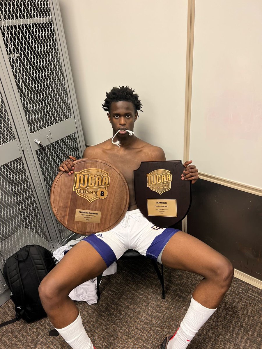 KoureissiOumar's tweet photo. called my mama last night and said “get some rest beautiful your baby a champ!” #ok1 #unoway https://t.co/vedgJfWhvU