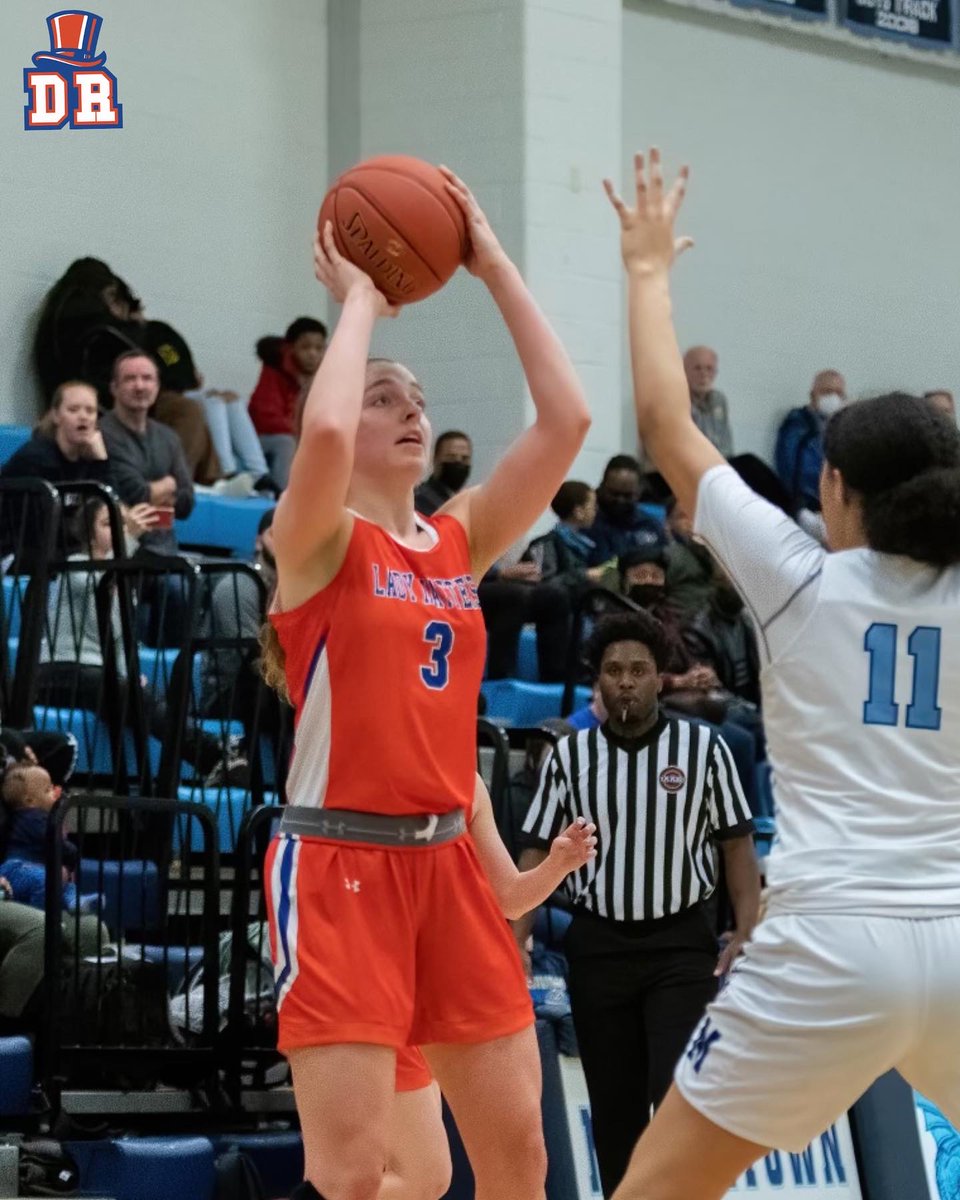 DesignatedRpt's tweet photo. Final Lady Hatters #HatSnaps on the season 🎩📸 🧡💙 https://t.co/O0p0JlvpdH https://t.co/rpwWTW3M0K