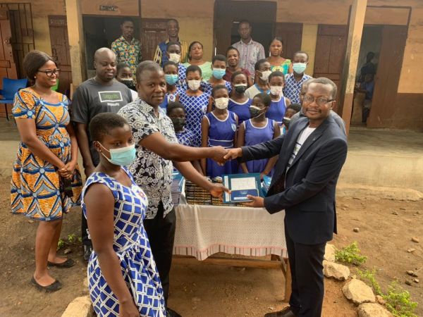 panafricanslc's tweet photo. Pan-African Savings And Loans Donates To Schools And Police Station...
https://t.co/H3EuBKYqeR
#panafricanslgh
#Quick
#QuickAgent https://t.co/7RgmNHHAeG