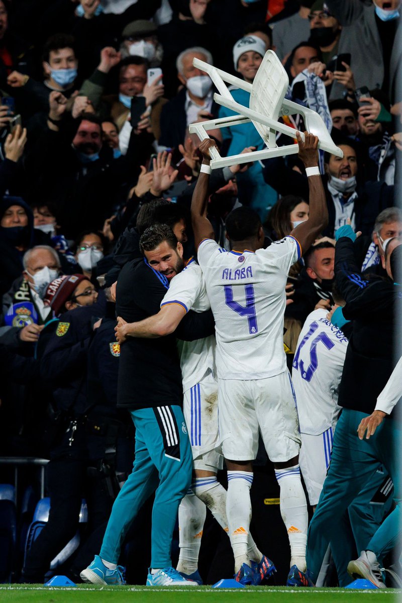 MadridSports_'s tweet photo. La silla de @David_Alaba 🤍🪑 https://t.co/Y8Twea8WVx
