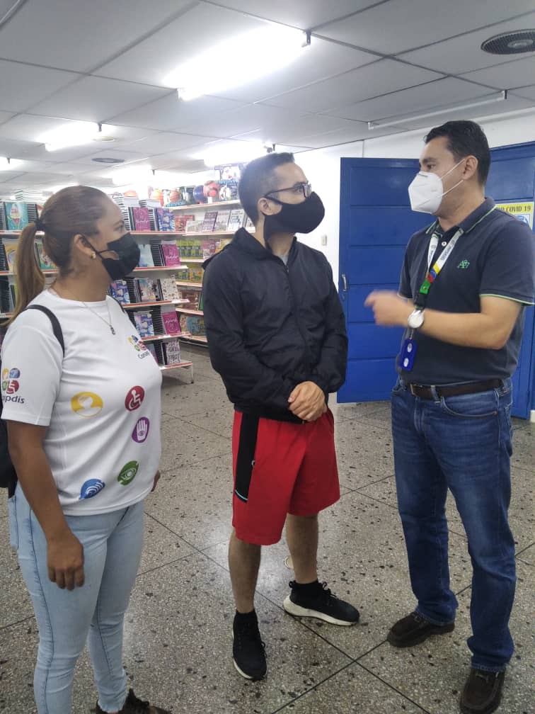 Inpsasel_vzla's tweet photo. #Táchira nuestros servidores de la GERESAT dieron inicio al  Plan de Atención parara personas con Discapacidad junto a la Unidad de Supervisión y CONAPDIS, en la entidad de Trabajo "Papelería  Moderna" @NicolasMaduro @min_joserivero @JortegaPsuv @Leyda2504 #USADerogaElDecretoYa https://t.co/8IDYTd4TGt