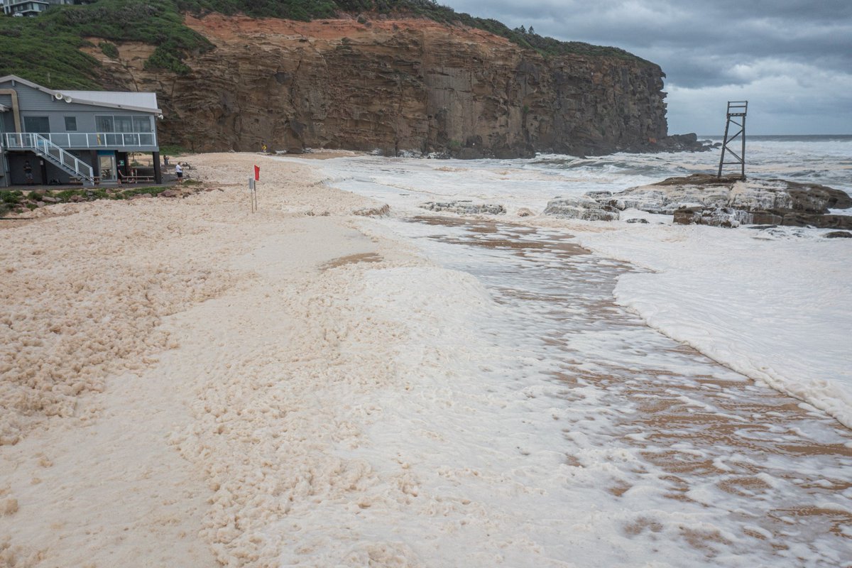 lakemac's tweet photo. Redhead Beach like you've never seen before. π² #bigfoamyseamonster #seafoam #redheadbeach #lakemac #eastcoastAustralia #australianbeaches https://t.co/TbNUZY30c8