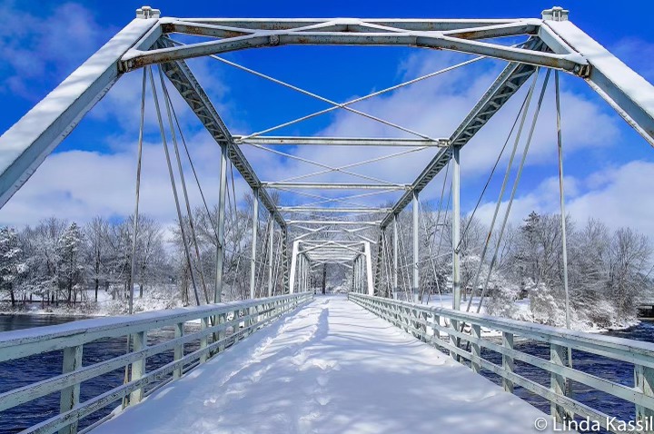 Ptbo_Canada's tweet photo. Happy Thursday Morning PTBO!
Built in 1885, the Young's Point Bridge is one of the oldest metal bridges remaining in Ontario!
Photo by Kawartha Kaptures https://t.co/Hw5QFkXWAT