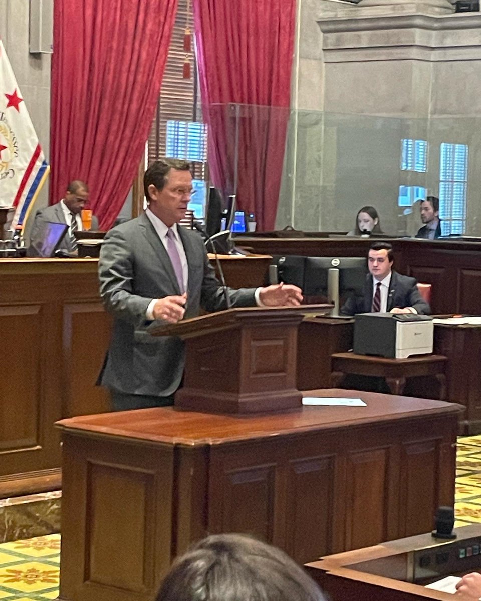 TANA Day on the Hill 2022! Thank you <a href="/CSexton25/">Speaker Cameron Sexton</a> for welcoming CRNAs and STNAs to the legislature and House Chamber! <a href="/TNCRNA/">TNCRNA</a>