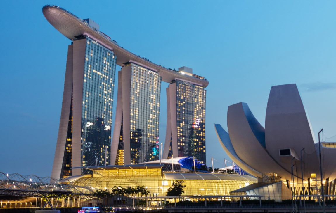 ghostspider_nft's tweet photo. @EthTowersSocial @EthereumTowers Would love to go to Singapore since I have heard of how clean it is and the Marina Bay Towers remind me of Ethereum Towers. https://t.co/iOKuWelGk1