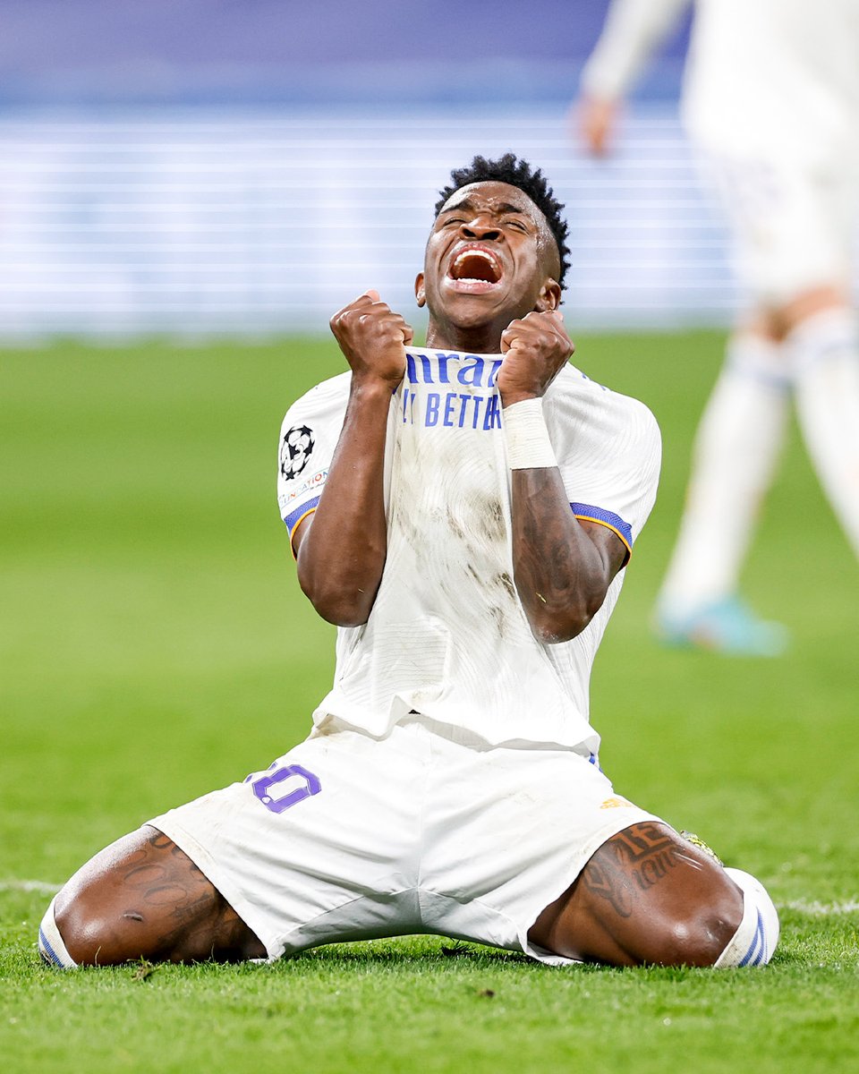 realmadridfra's tweet photo. 😭 Nous aussi, @vinijr 🤍 https://t.co/OsCinOnsqb