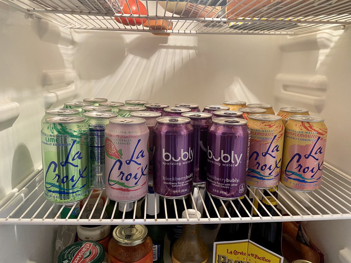 thebabyoracle's tweet photo. Love how the fridge is lookin today ✳️✳️ #ConferenceTournamentWeek https://t.co/8PUyFDdzKw