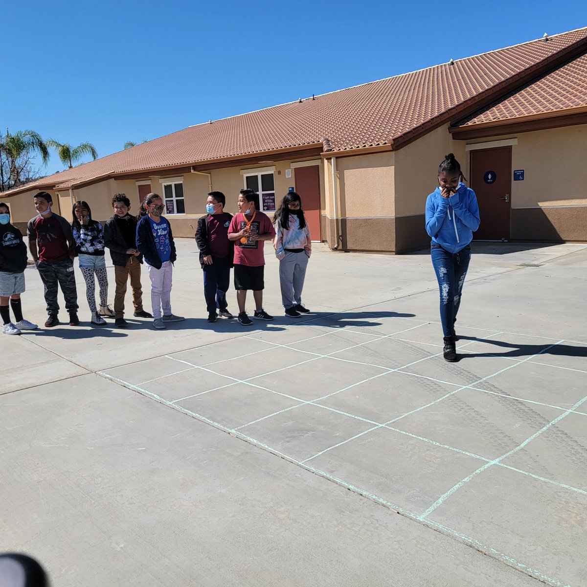 SweetScholars's tweet photo. My #SweetScholars spent some much needed group bonding time working together to cross the grid of awesome! #Trust #TeamWork #SEL #FalconFocus @FalconsAvalon https://t.co/iYxEtDXpP6