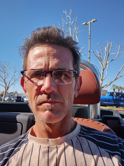 I'm officially old. New prescription reading glasses today. Boo! https://t.co/kgP9fJ0B2m