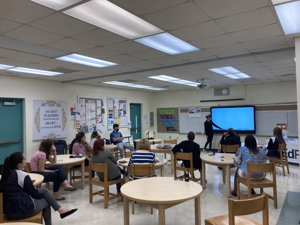 MelissaLuck7's tweet photo. Had such an engaging Activ Panel Professional Development session today @ Eugenia B. Thomas K8 Center! @Promethean https://t.co/c825GZ3c1N