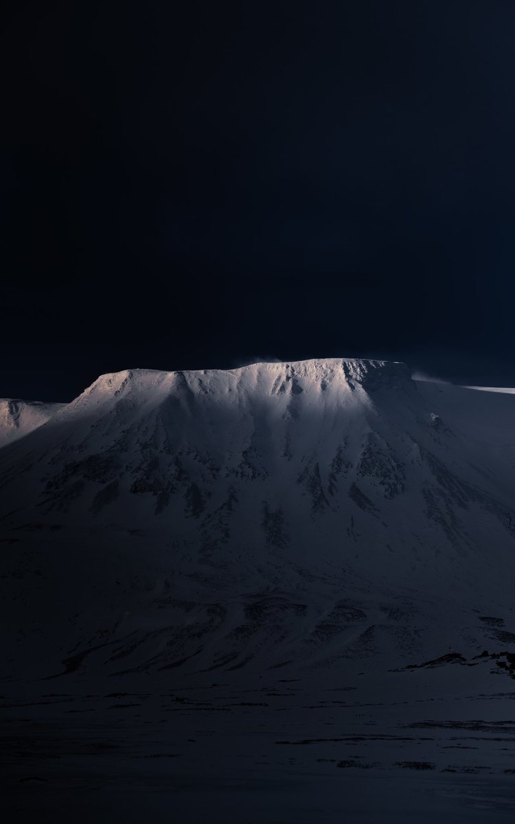 Aggi700's tweet photo. Just had a chat with @domenko in his podcast @MetaverseSalon and we shared some views on photography and life in general.

Looking forward to hearing more of his interviews.🥰 https://t.co/H8kV3tZf93