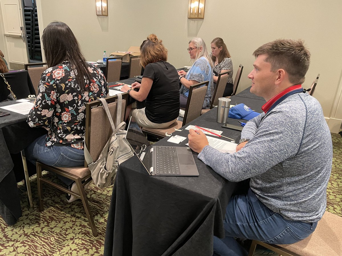 j6panus's tweet photo. Awesome @ITEEAESC Pre-Conference workshop in the books! Fabulous discussions, sharing ideas and connections made today! (Oh, and we flew planes! 💕✈️) come to the ESC General meeting tomorrow at 1pm! @iteea #iteea22 #STEM https://t.co/ndC7MUGUpd