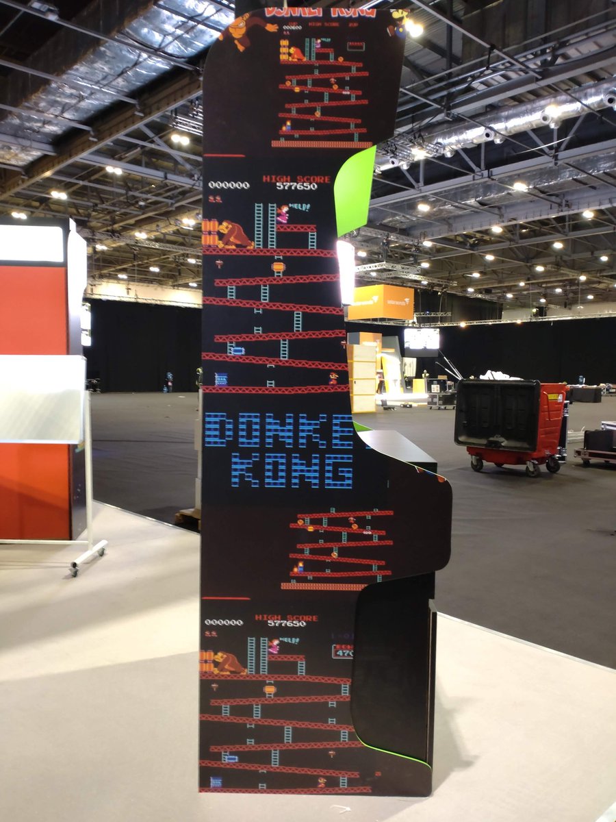 DataHubert's tweet image. I've just noticed that #SQLServer 2022 may be available in 8-bit version ;-)
#SQLBITS2022