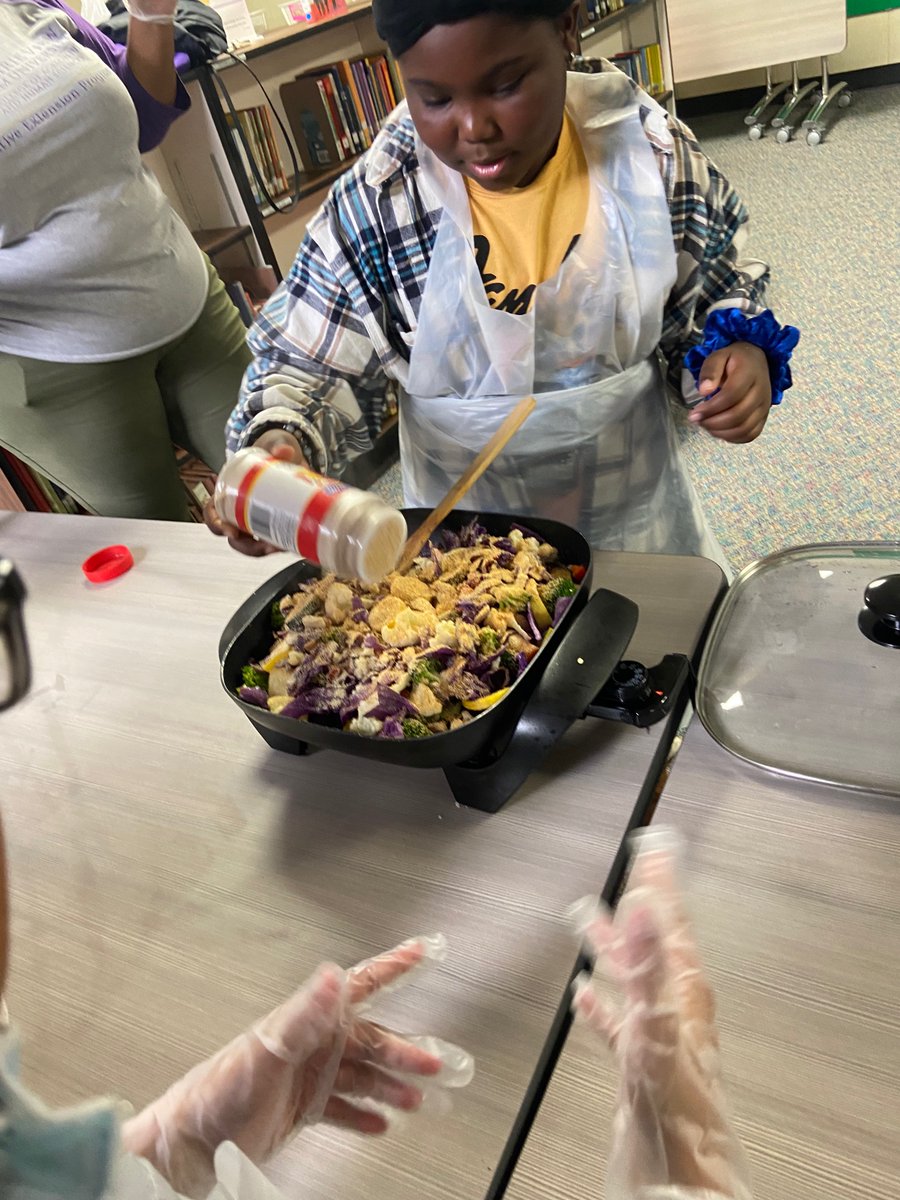 Ms.CoachC tweet media