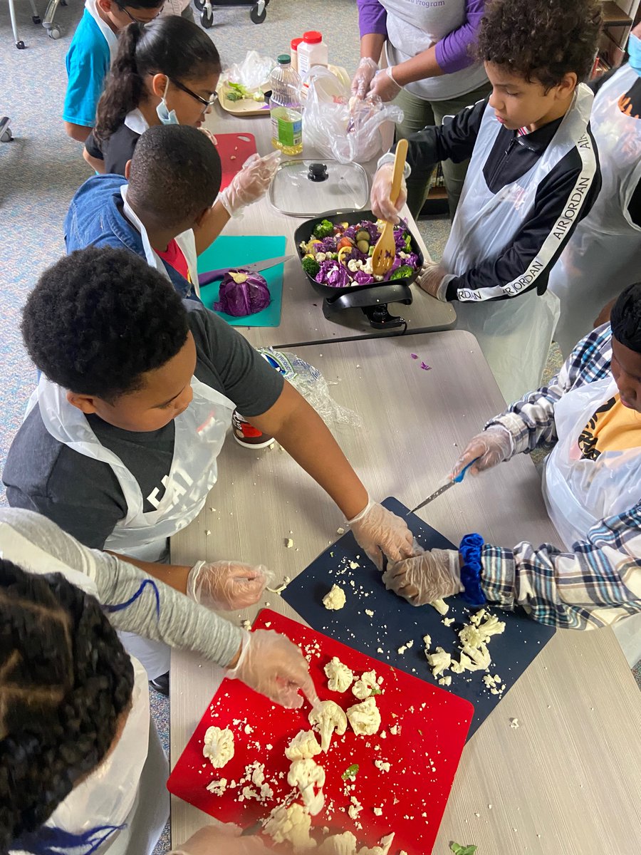 Ms.CoachC tweet media