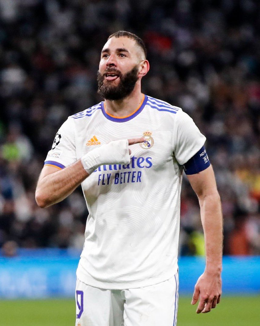 soccermemoriess's tweet photo. El partido de Militão, de Vinícius, de Fede, de Modric, de Karim… la madre que me parió. 

Nos hemos pasado por la piedra a Neymar, a MBappé, a Al-Khelaifi, a Messi, a Verratti, a Ceferin, a la UEFA, y a todo dios.
En dos horas.

Y ojo, que les habían puesto la final en París. https://t.co/1Ai8F0Io4r