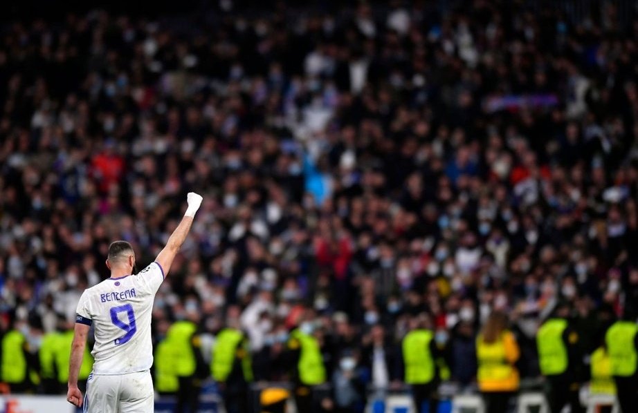 Ramos se fue con la chica más popular de todas. Cristiano se fue con el amor de la infancia. Esta noche habrán sentido algo en el pecho al ver al amor de su vida con un vestido blanco impoluto.
Esto es el Real Madrid 🤍
La leyenda continua ❤️