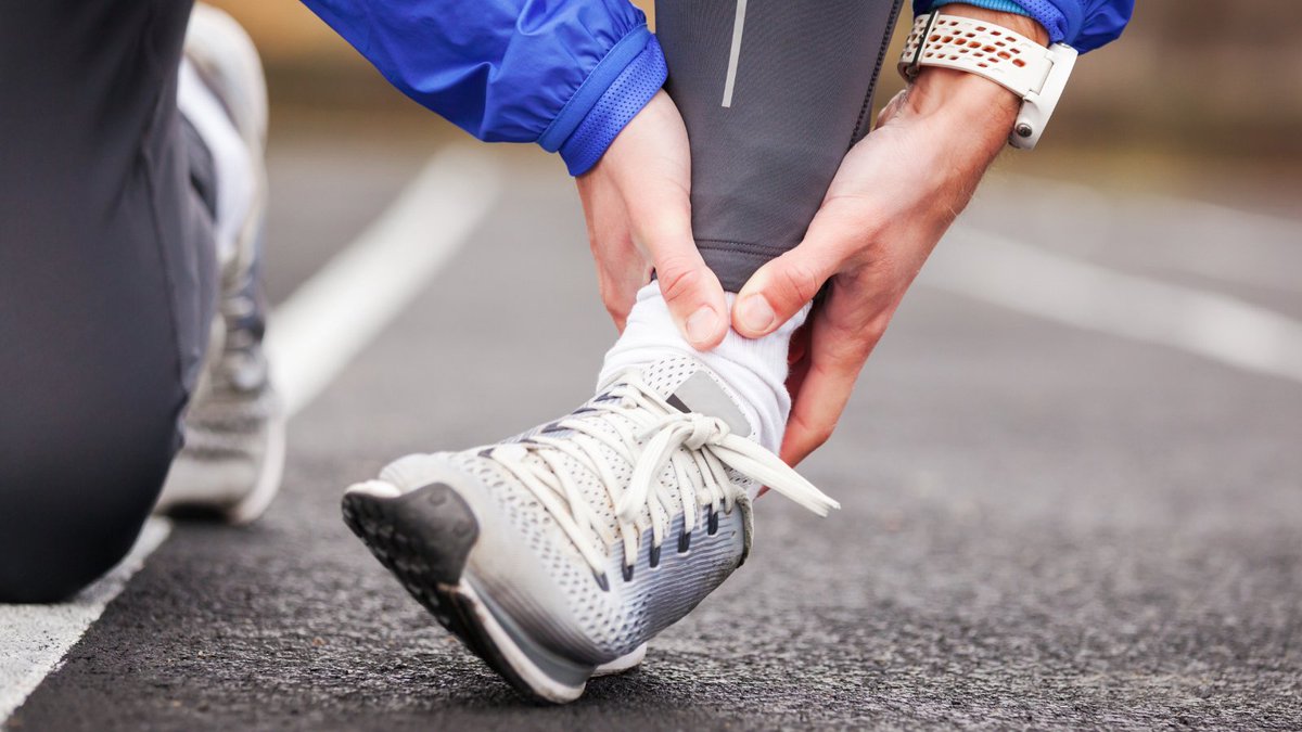 ilapps_org's tweet photo. Via @JAT_NATA: Talar Cartilage Deformation and Spatiotemporal Gait Patterns in Individuals with and without Chronic Ankle Instability

Read the full article here >> https://t.co/DmZYdMGAr8  

#Podiatry #DPMs #ChronicAnkleInstability https://t.co/5tjtZznSvm