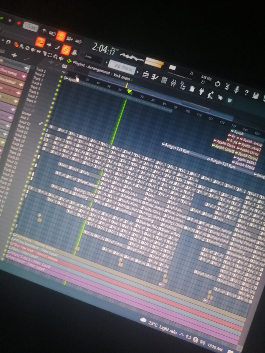 nitefreakdj's tweet photo. That Bass mfanaka 🥺🥺
That Bass mfanaka 😩😩
Huh which one is this One🙆🏾♂️..
Kusa Swedish House Mafia, kusa Kususa 🥺. Nope kusa #AfroBuzz😁
I can sleep now 😴
#afroProgressive 😢 https://t.co/Ne6kscGejX