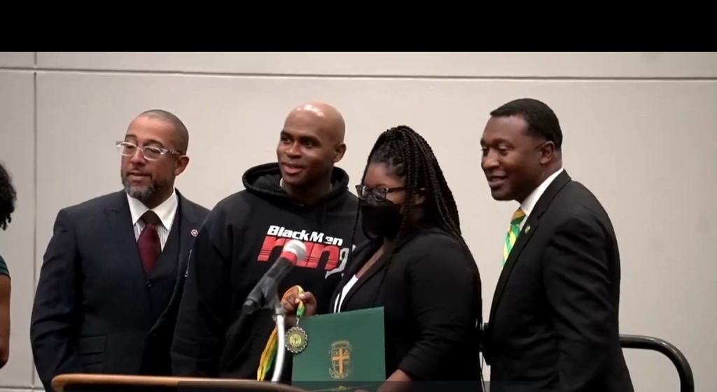 pcssdschools's tweet photo. Students from MILLS UNIVERSITY STUDIES HIGH attended the Philander Smith College Scholar Recognition and were awarded scholarships for their academics. Congratulations students! #pcssdproud #equityandexcellence https://t.co/hZfznbMK27