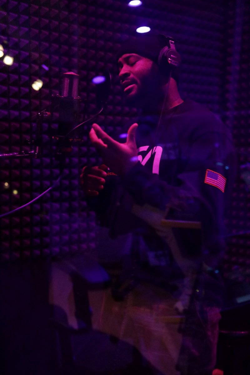 taosbylaw's tweet photo. "Shoulda Coulda Woulda" -@demetriuslane
When I tell you guys I CAN NOT WAIT for you guys to hear this album and see this season... PURE 🔥🔥🔥🔥🔥
#inthebooth #inthestudiocookin #rnbsingersongwriter #rnbsinger #rnbartists #documentaryphotographer #recordingsessions #nycartists https://t.co/9dQwY7MMX2