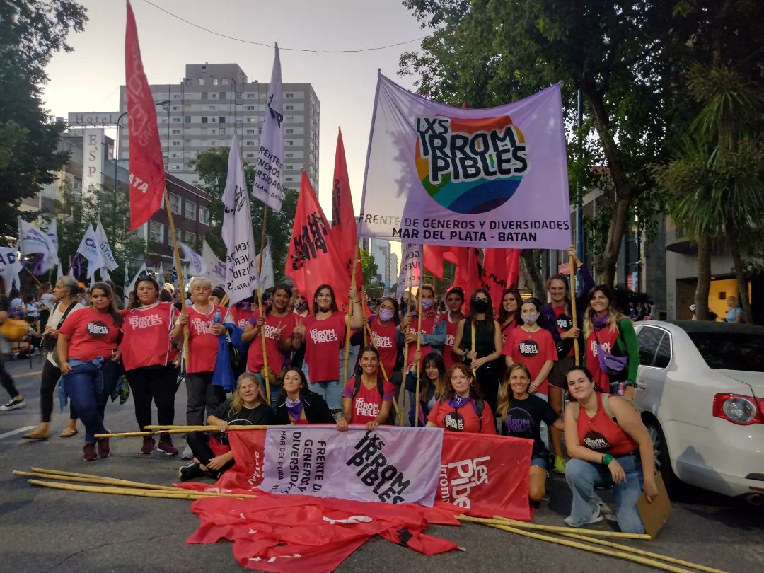 FrenteGyD's tweet photo. Las compañeras/es nos encontramos ayer en la calle en todo el país. Bajo nuestras banderas violetas y convencidas que nuestras luchas son compartidas, reclamamos por Tehuel, más y mejor ESI, el Cupo Laboral Travesti Trans y que la deuda es con nosotras/es. #8M #feminismo #Paramos https://t.co/GpLVDfh7uf