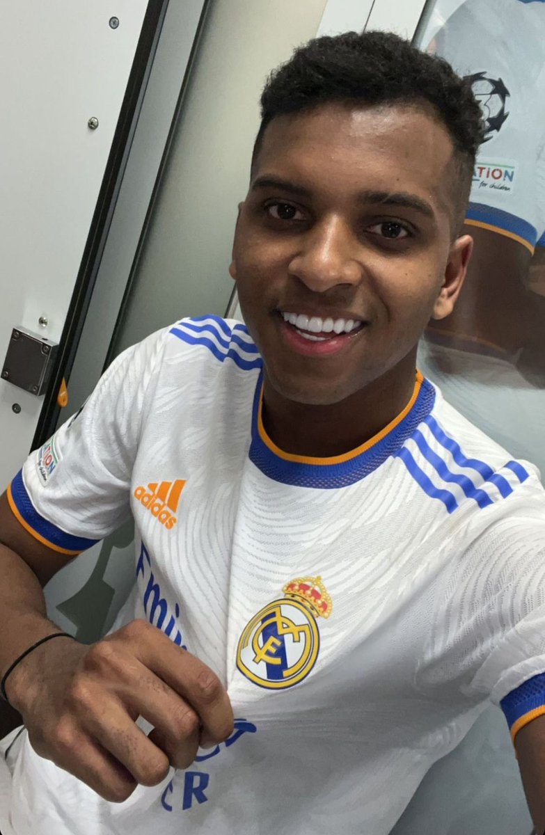 RodrygoGoes's tweet photo. Así gana mi Madrid! ⚡️🤍 https://t.co/9kz3DMtJuC