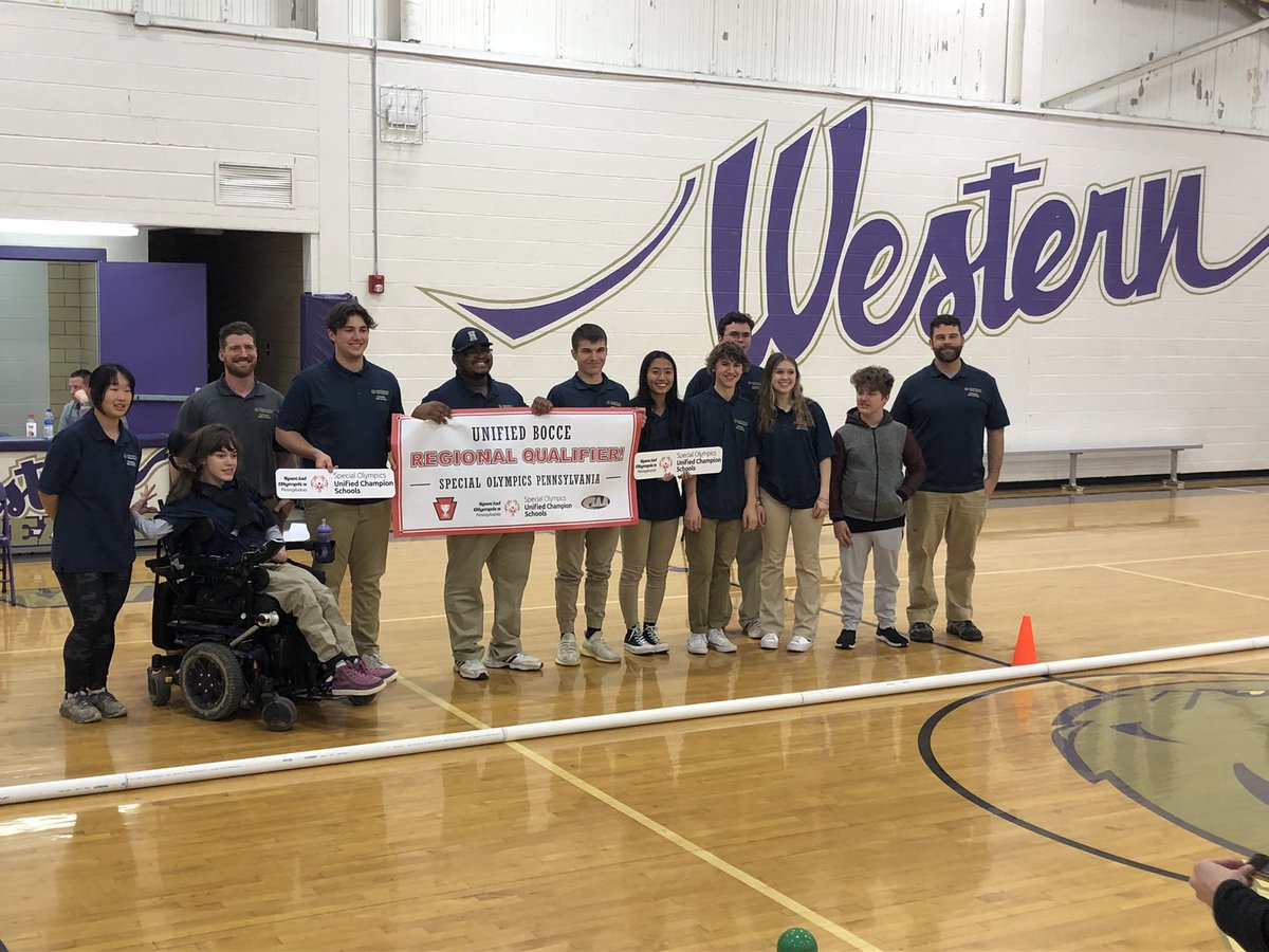 Congrats to <a href="/Hopewell_Viking/">Hopewell High School</a> Bocce Team for being runner-up with a come from behind win over Freedom.  Next stop states in Clarion! <a href="/tallprincipal/">@tallprincipal</a> <a href="/DrLynnUtchell/">Lynn Utchell</a> #vikingpridep3