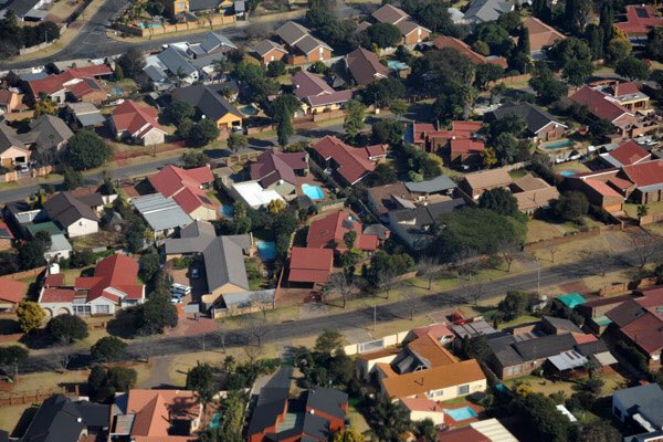 sonofthesoil027's tweet photo. Let’s encourage all illegal immigrants not to come to the townships upon arrival but to go and settle nearby the Politicians, “clever blacks” and Business Owners; because there they are “loved” and “welcomed” in South Africa. Halala ✊🏾 #OperationDudula #PutSouthAficansFirst https://t.co/vwAc9qHqoe