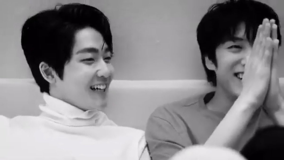 KVNFEED's tweet photo. "you are my soulmate" https://t.co/14dVO1g66h