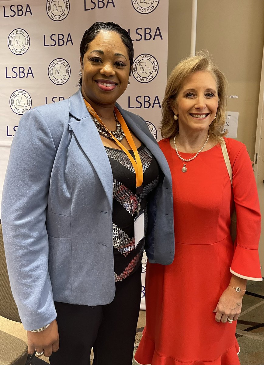 tlwmoore's tweet photo. What an honor and privilege to meet and chat with both @FirstLadyOfLA & @KimHunterReed, at the @LSBALeads 2022 Convention! Both Keynote Speakers were great! 💯🤗#EverydayExcellence #Literacy #ProfessionalDevelopmentMatters https://t.co/Mrhb6zQD4H
