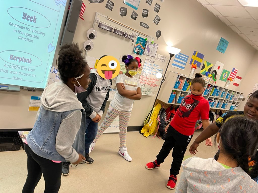 MissFrango's tweet photo. Zoom! Yeek! Swoosh! Kerplunk! We had the best time playing this silly goofy game! @KaganOnline @Carolyn_Cav @LeaphartElem #CooperativeLearning #SillyGoofyGame https://t.co/4TyTWkojf1